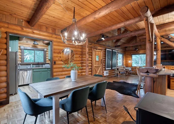 Mt Hood Log Cabin! Fresh Remodel With Airstream 1