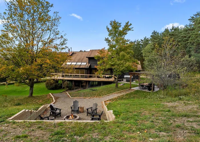 Stunning Luxury Evl Retreat - A True Private Oasis