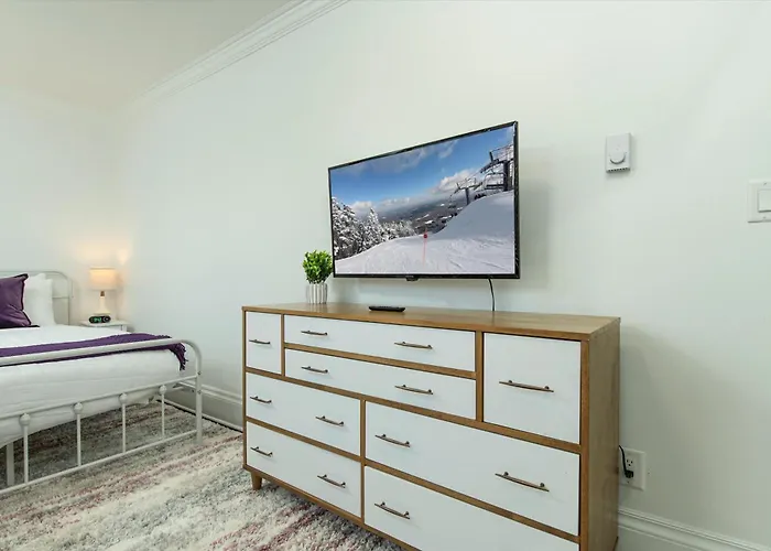 Fully-Stocked Kitchen, Ac, Wifi, Wd, Near Baseball And Downtown