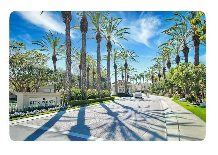 Ritz Pointe Dr