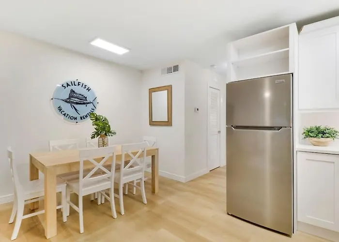 Sailfish Suites 10 - Waterfront And Pet Friendly