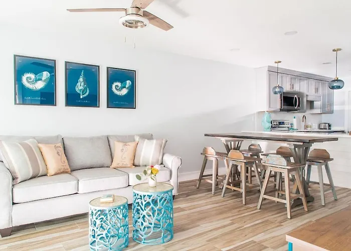 Cozy Beachfront Bliss With Ocean Views