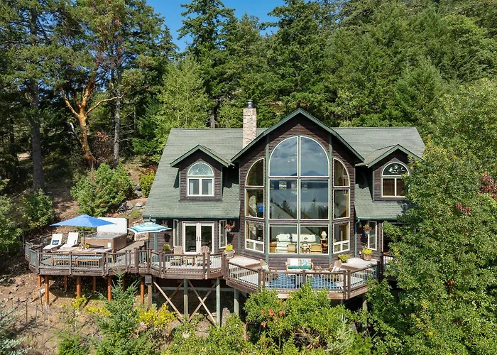 Stunning Sunsets, Luxe Lodging, Sauna And Spa