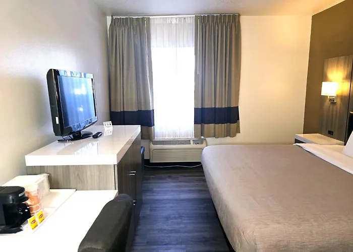Quality Inn & Suites Longview Kelso
