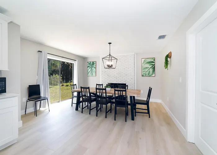 New 6Min To 3 Sister Springs, Spacious, Fun With Game Room