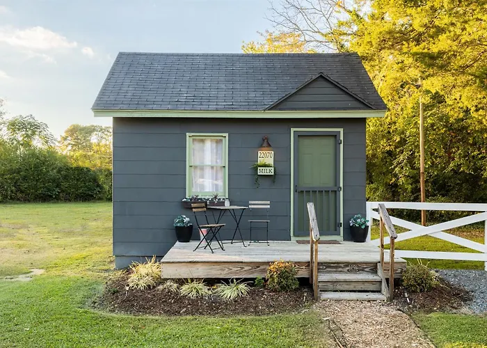 Cape Charles Tiny Livin'