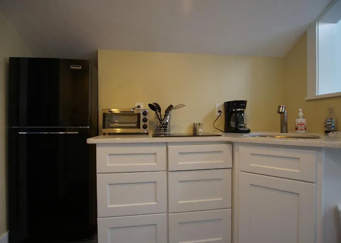 Grand Harbor Apartments 209 Clinton Unit 3