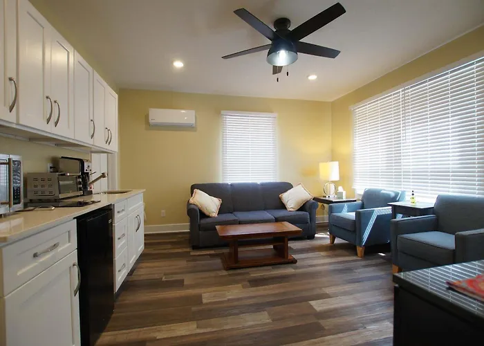 Grand Harbor Apartments 209 Clinton Unit 1