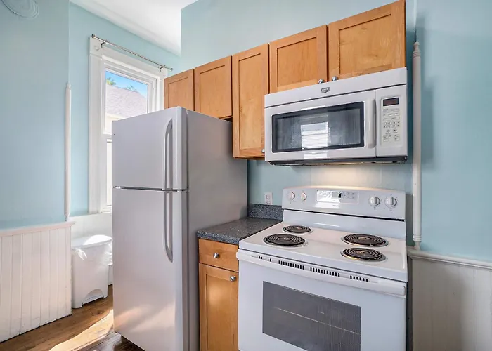 Grand Harbor Apartments Unit 2 - 200
