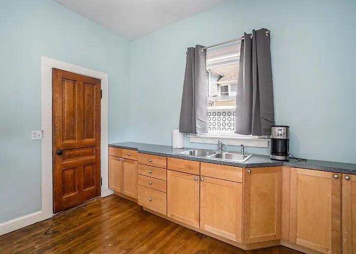 Grand Harbor Apartments Unit 2 - 200