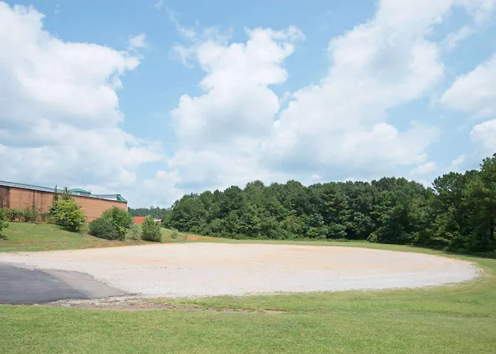 Days Inn By Wyndham Greenville