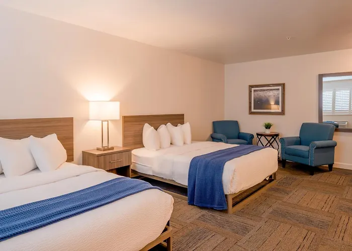 Inn At Moss Landing Point