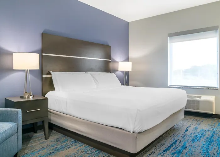 Comfort Inn & Suites Adrian