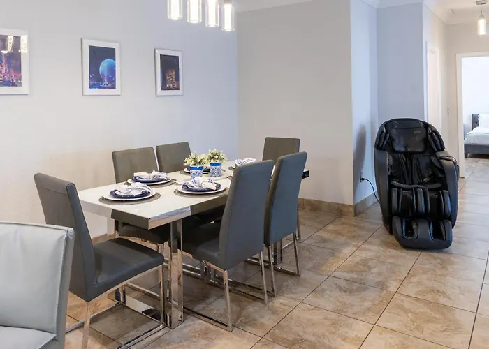 Apartment 3 Bedroom In Tuscana Resort , 15" From Disney