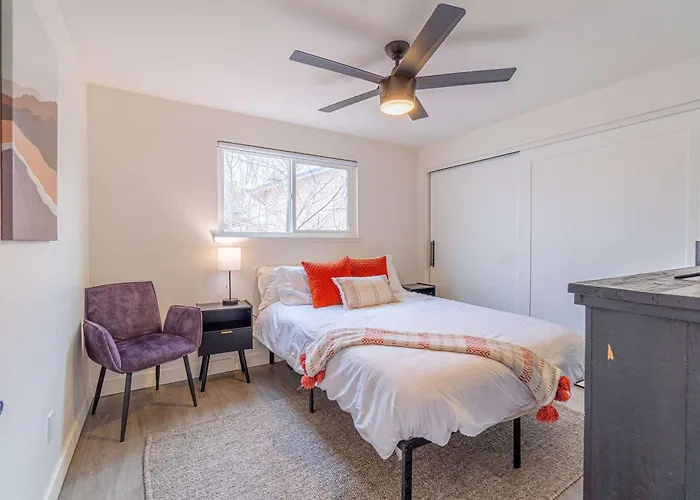 Cozy Family Haven In Sparks - Pet Friendly - Fenced Yard