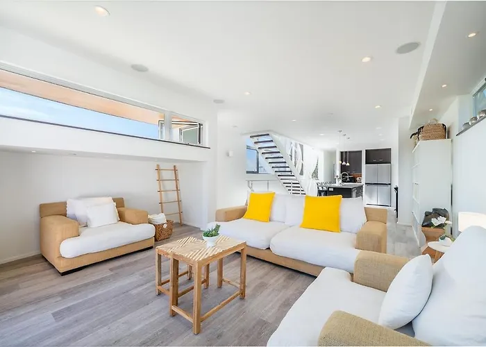 Brand New Condo 1 Block From Beach - Pet Friendly
