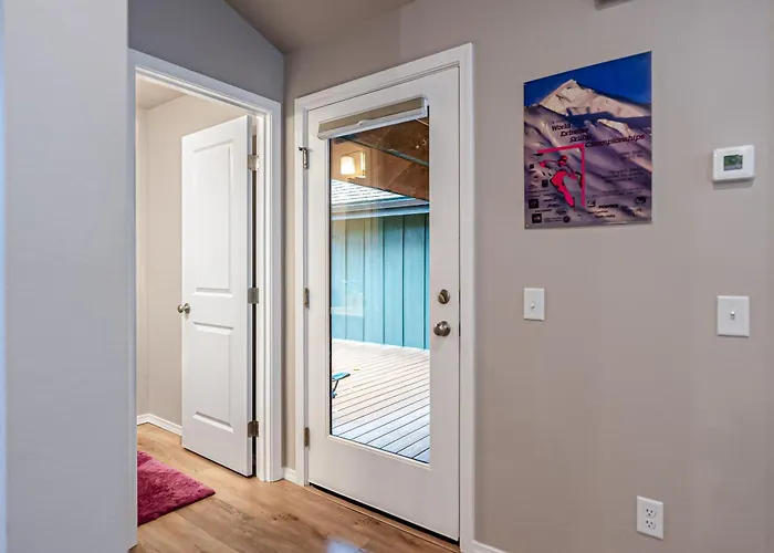 Full Duplex Staging Ground For Large Family Groups