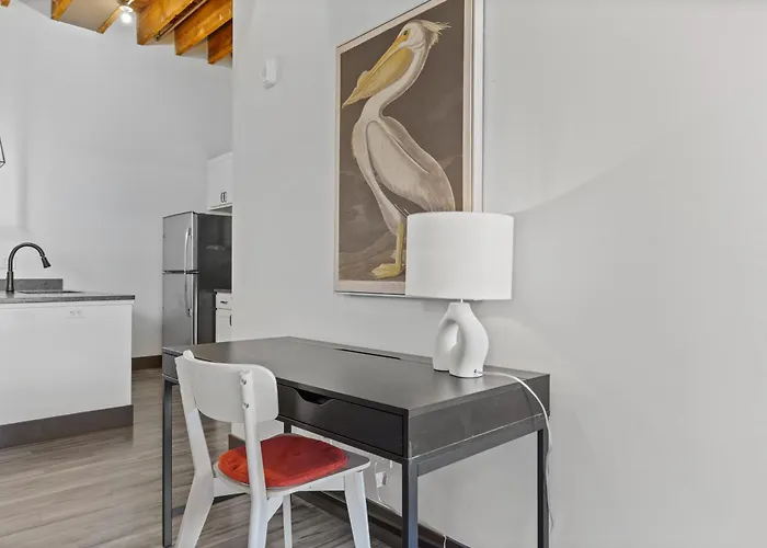 Brick & Bed Riverfront Lofts, Pc 102