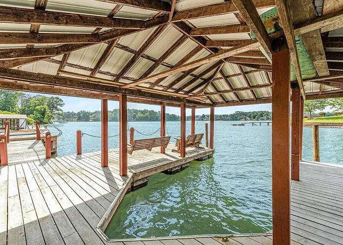 Lake Hickory Trio 1 Bedroom Pink Unit