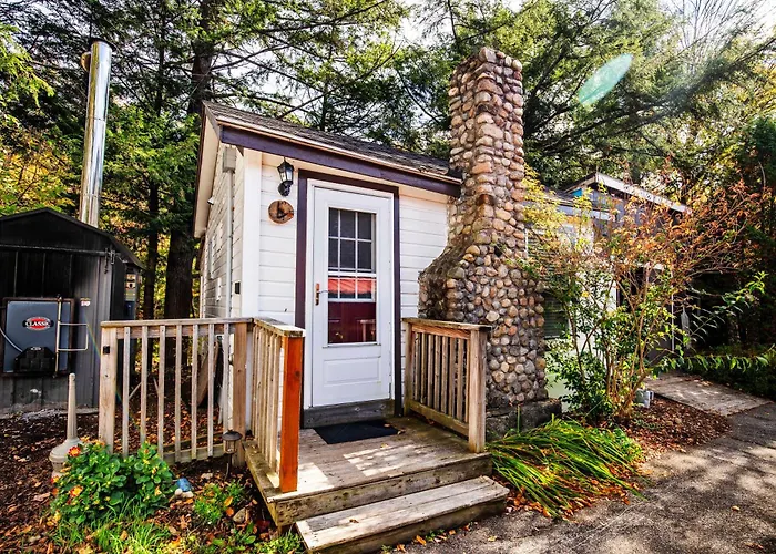 Pemi Cabins