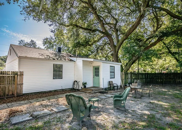 Port Royal 1721 Battery Park Drive