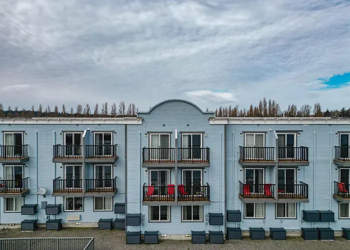 Water Front Inn