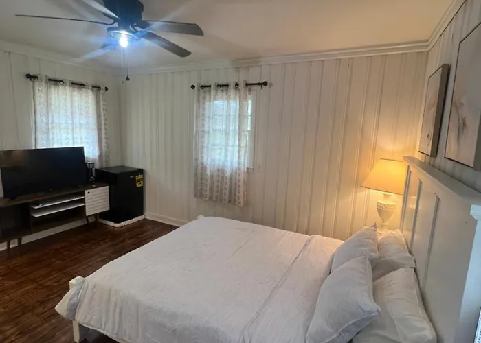 Private Room In Milledgeville