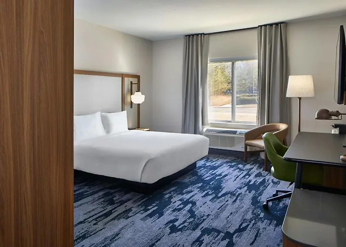 Fairfield By Marriott Inn & Suites Cornelia