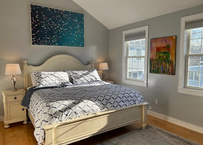 Provincetown House With 2 Bedroom 2 Ba, 2-Car Pkg