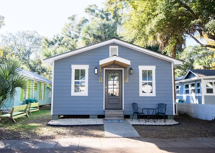 Seahorse Studio - A Downtown Retreat