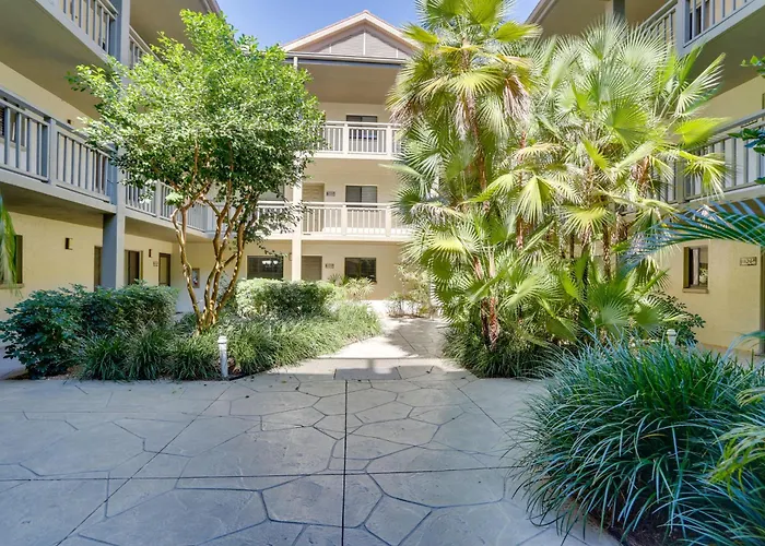 Bonita Springs Vacation Rental W/ Community Pool!