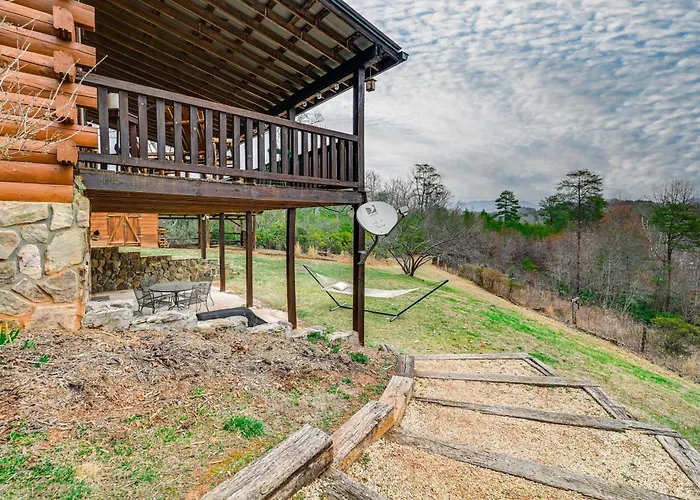 Mtn Views, Yard, & Fire Pit: Multi-Level Cabin