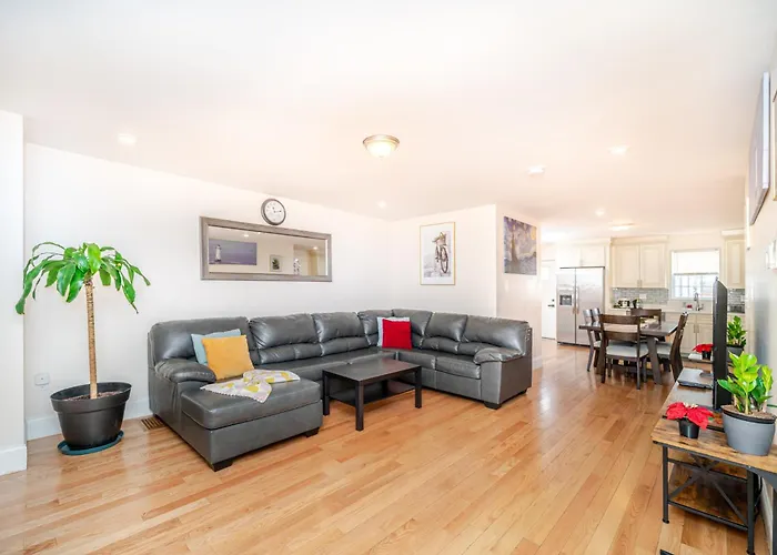 Bright 3Br Quincy Townhouse W Laundry, Bathtub & Near Red Line 41
