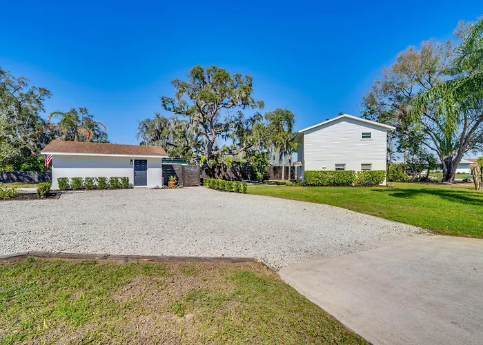 Lakefront Retreat W/ Kayaks & Fire Pit In Clermont