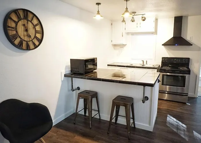 Fox Den- Pet Friendly Suite In Shaver Lake