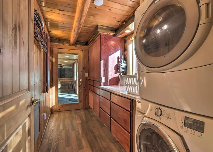 Cascade Cabin W/ Mountain View & River Access