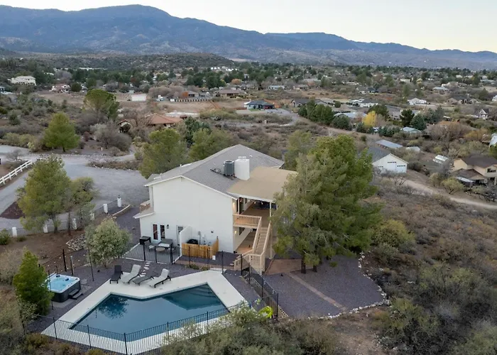 Heated Pool And Jacuzzi, Scenic Mountain View, Lux And Cozy,