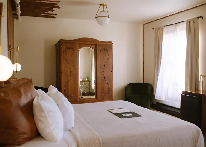 Scotia Lodge