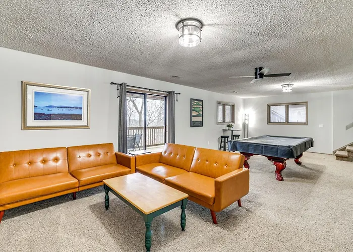 Spacious Holiday Island Escape W/ Deck & Gas Grill