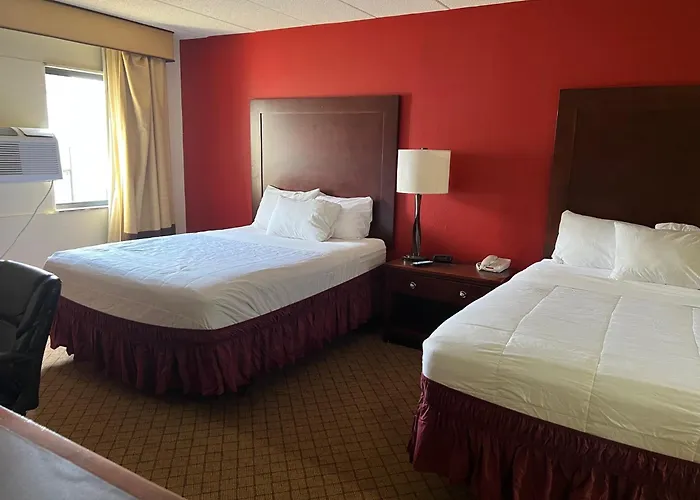 Clarion Hotel & Conference Center Lansing West
