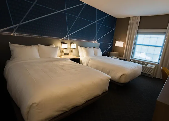 Comfort Inn & Suites River City Decatur