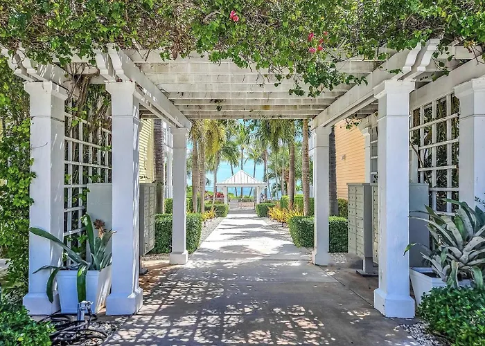 Anglers Reef Islamorada 2Br 3Ba Oceanview Home In Gated Community With Resort Style Pool, Private Beach And Marina