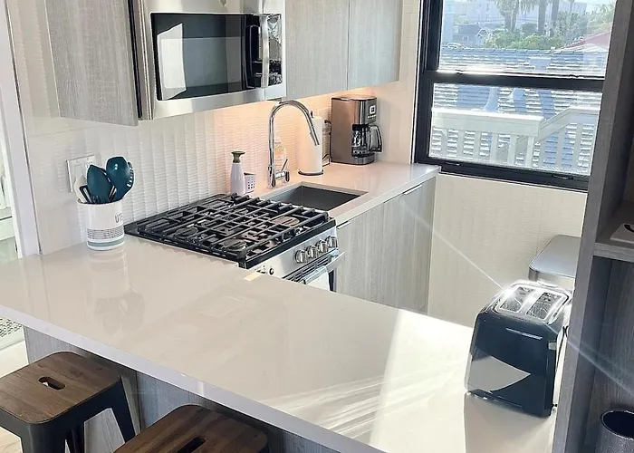 Stunning Ocean Beach Gem - Has Everything!