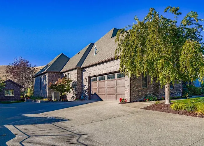 Bella Vita Estate Luxury Home With Hot Tub On Golf Course