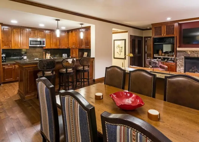 Ritz-Carlton Club Unit 8402, 2 Bedroom Ski-In/Ski-Out Condo In Aspen Highlands