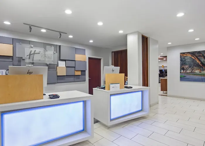 Holiday Inn Express & Suites Locust Grove By Ihg