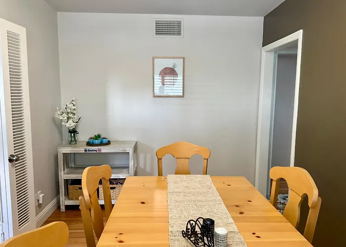 Historic, Family-Friendly Home In Downtown