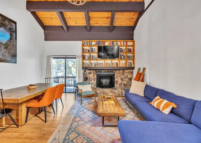 Alpine Retreat In The Heart Of Incline Village Condo