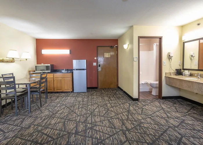 Super 8 By Wyndham Big Rapids
