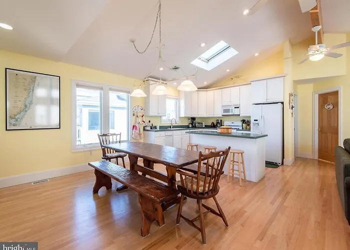 Holgate, 4 Bedroom, 3,5 Bath, Near Beach With An Indoor Pool, Spectacular,